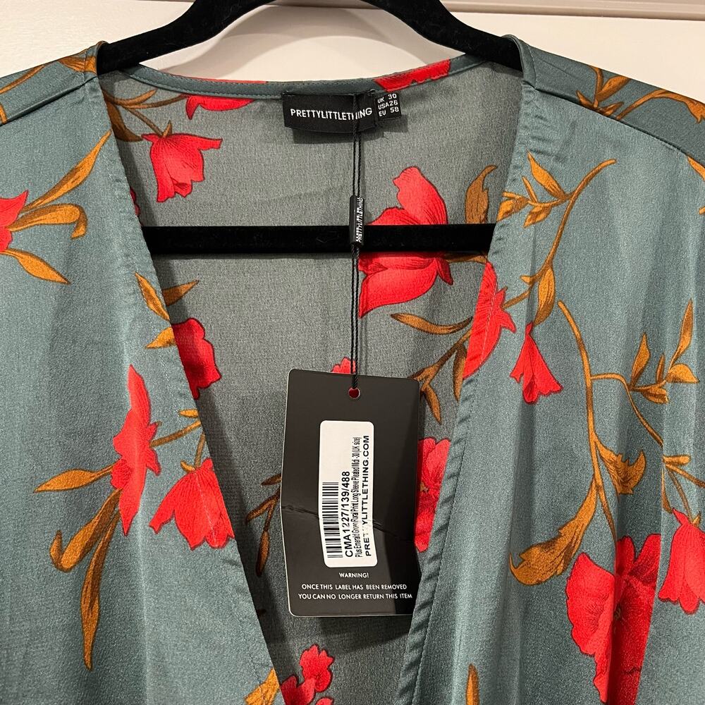 NWT Pretty Little Thing Plus Size Green Floral Longsleeve Pleated‎ Midi Dress 30 - Picture 4 of 11